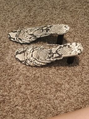 Jennifer Lopez Snakeskin Print Strappy Slide Heels in Black and White